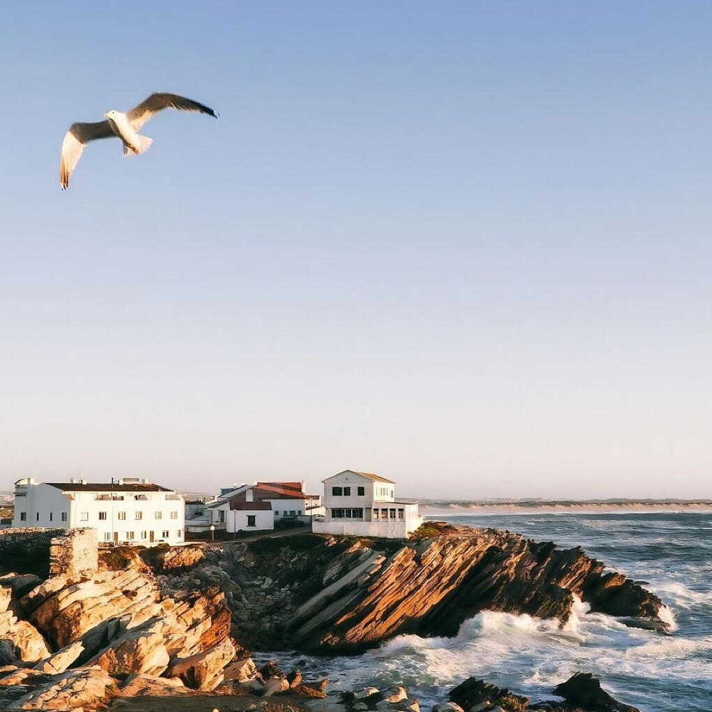 peniche cliffs