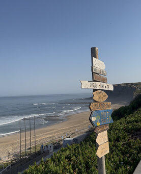 beach sign directions